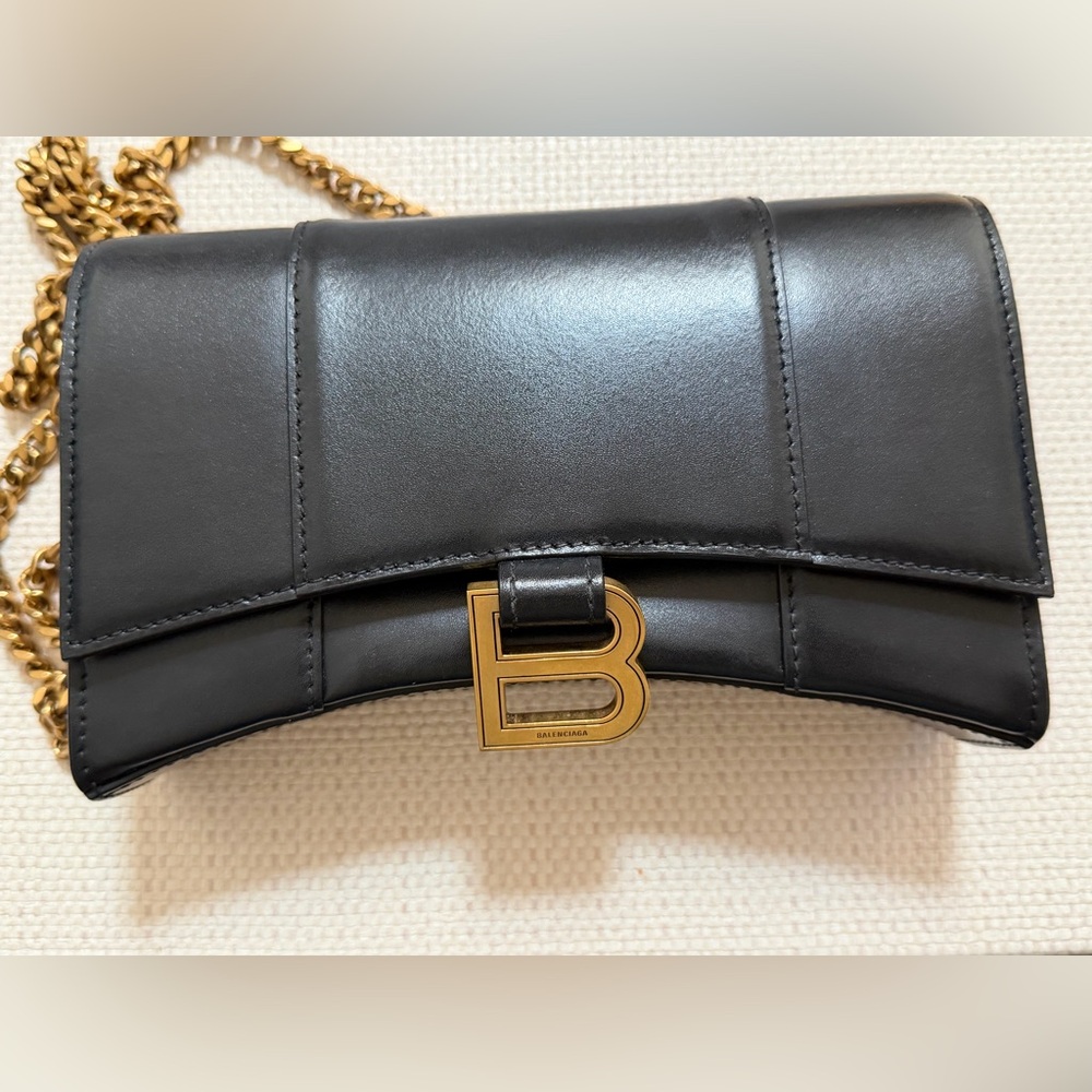 Balenciaga Hourglass Wallet on Chain in Black - Picture 2 of 6